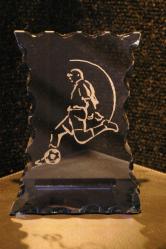 Trophée personnalisé par la gravure sur verre pour un club de Foot