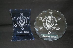 Trophée en verre et leurs gravures réalisées d'après votre logo de club